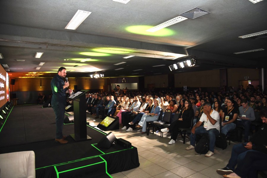 Autoridades prestigiam abertura do IV Simpósio Técnico Aprosoja-MT