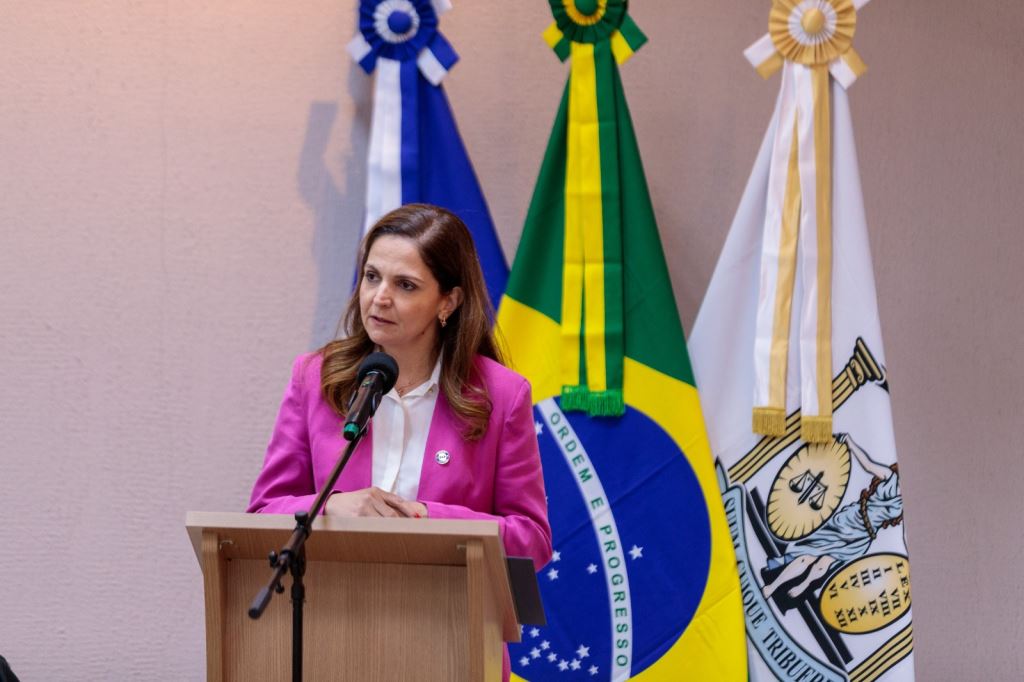 Gisela Cardoso participa de posse da desembargadora Anglizey Solivan de Oliveira e destaca a presença das mulheres no Judiciário