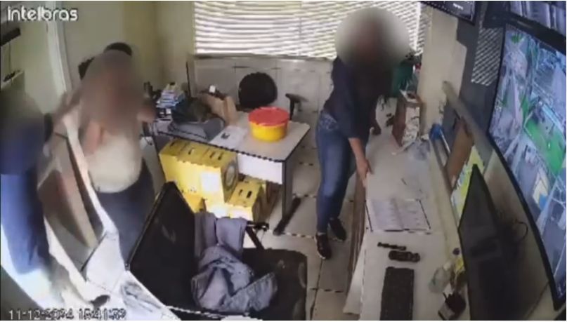 Vídeo mostra morador agredindo funcionário de condomínio em Cuiabá