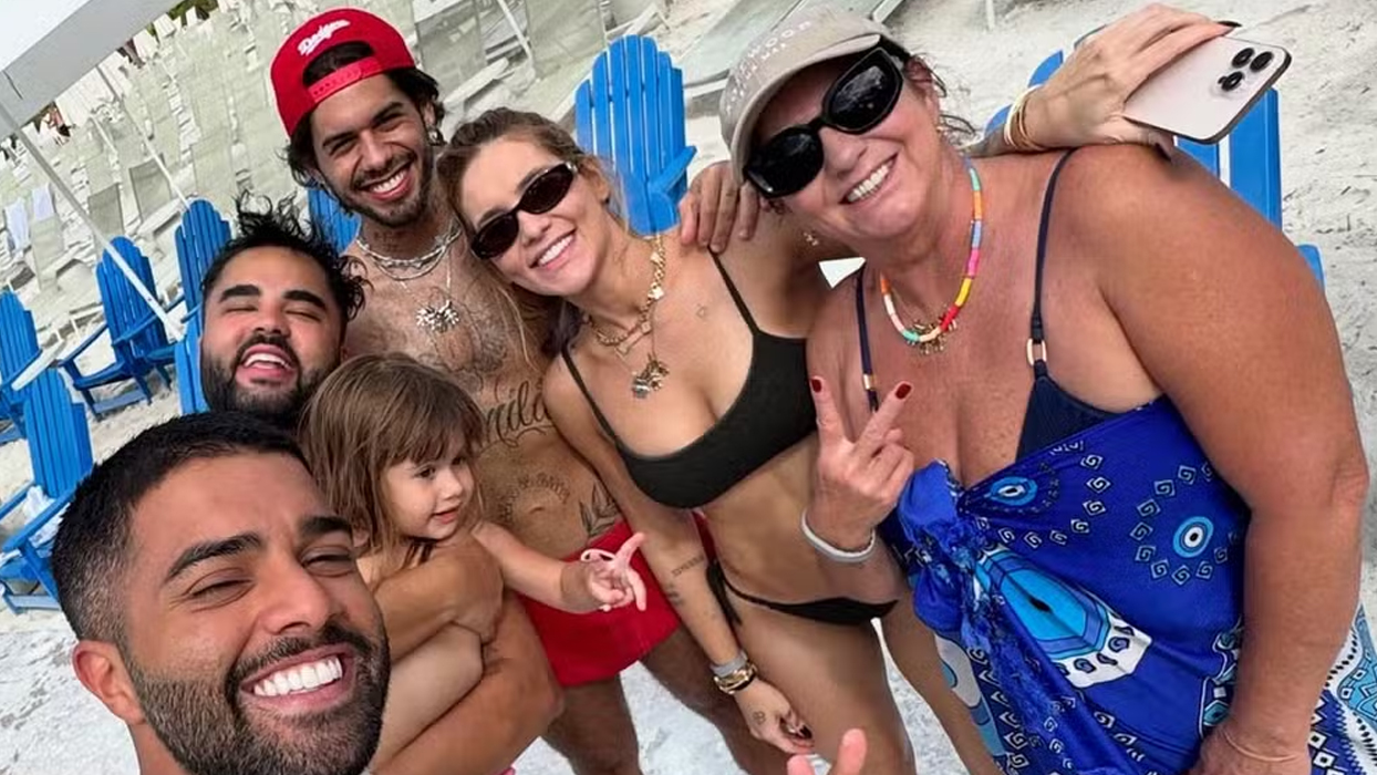 Virginia Fonseca ostenta tanquinho em férias com família nas Bahamas: ‘Domingou’