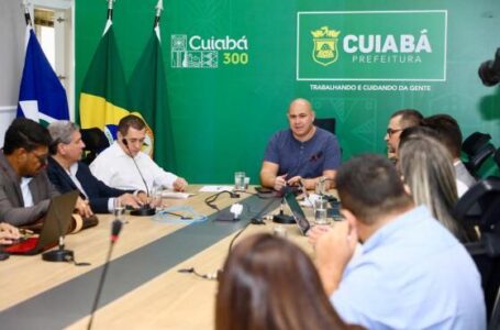 Em primeira reunião com secretariado, Abilio prioriza pagamento de salários atrasados e serviços essenciais