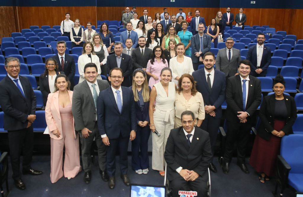 Foto da Notícia: Parceria OAB-MT e Desenvolve MT: crédito de até R$ 1,5 milhão para escritórios de advocacia