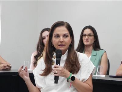Foto da Notícia: Gisela Cardoso participa do Encontro Elas em Foco, promovido pela Uniproc