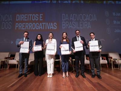 Foto da Notícia: Gisela Cardoso e comitiva da OAB-MT participam de momento histórico e fortalecem debates