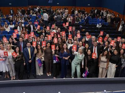 Foto da Notícia: OAB-MT faz a entrega de carteiras para novos profissionais da advocacia