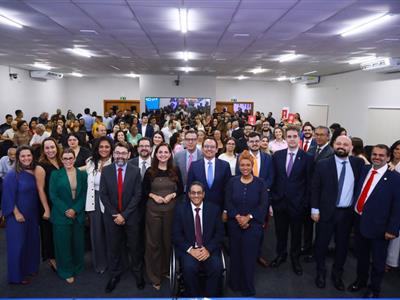 Foto da Notícia: OAB-MT realiza a entrega de carteiras para novos profissionais no Dia do Advogado e da Advogada