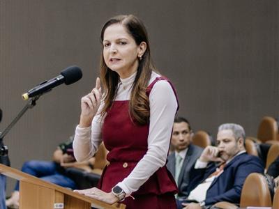 Foto da Notícia: Gisela Cardoso cobra investigação 'a fundo' sobre fatos envolvendo Alexandre de Moraes e Daniel Vorcaro